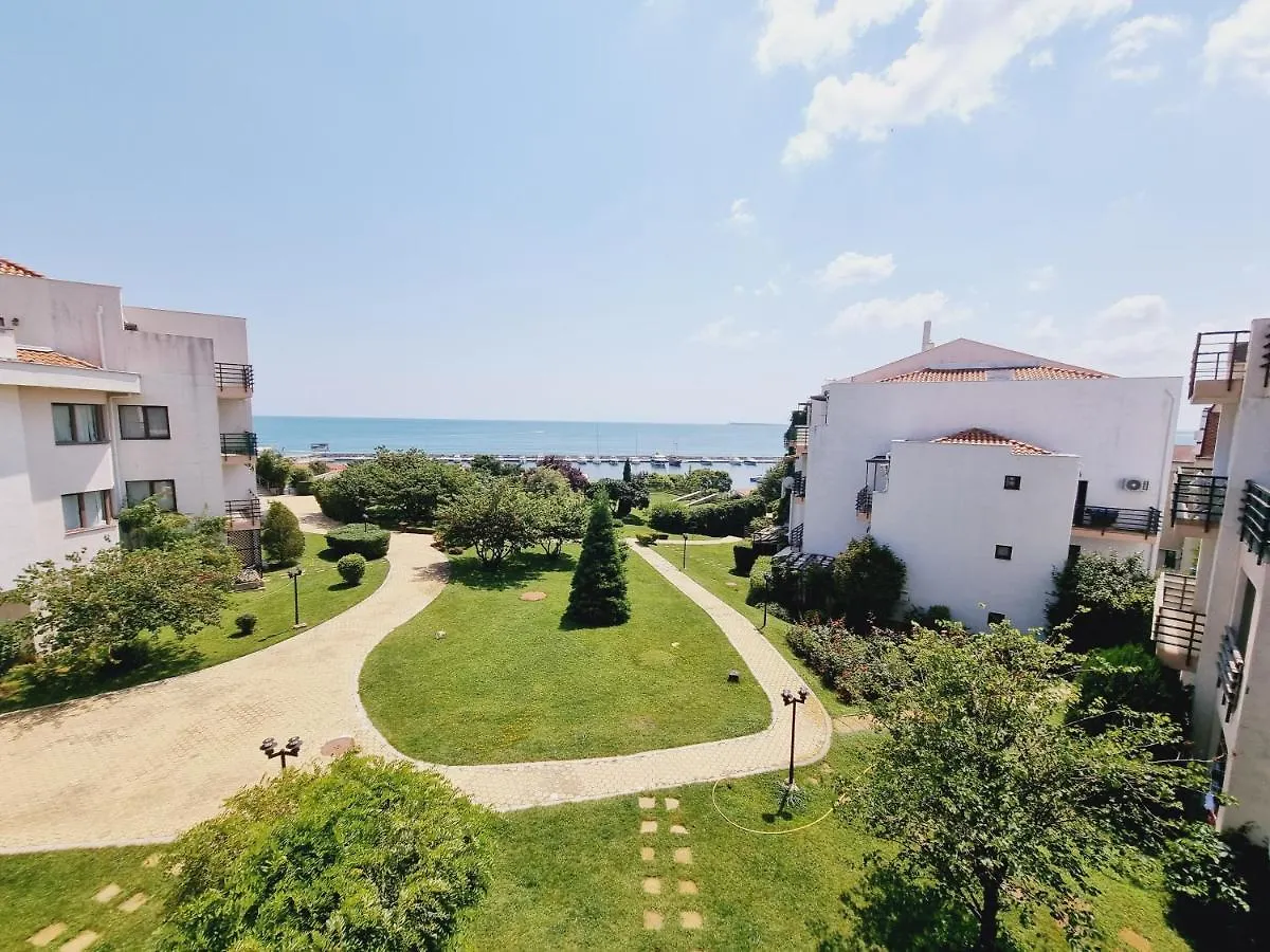 Diamond Apartments Sunny Beach 4*,