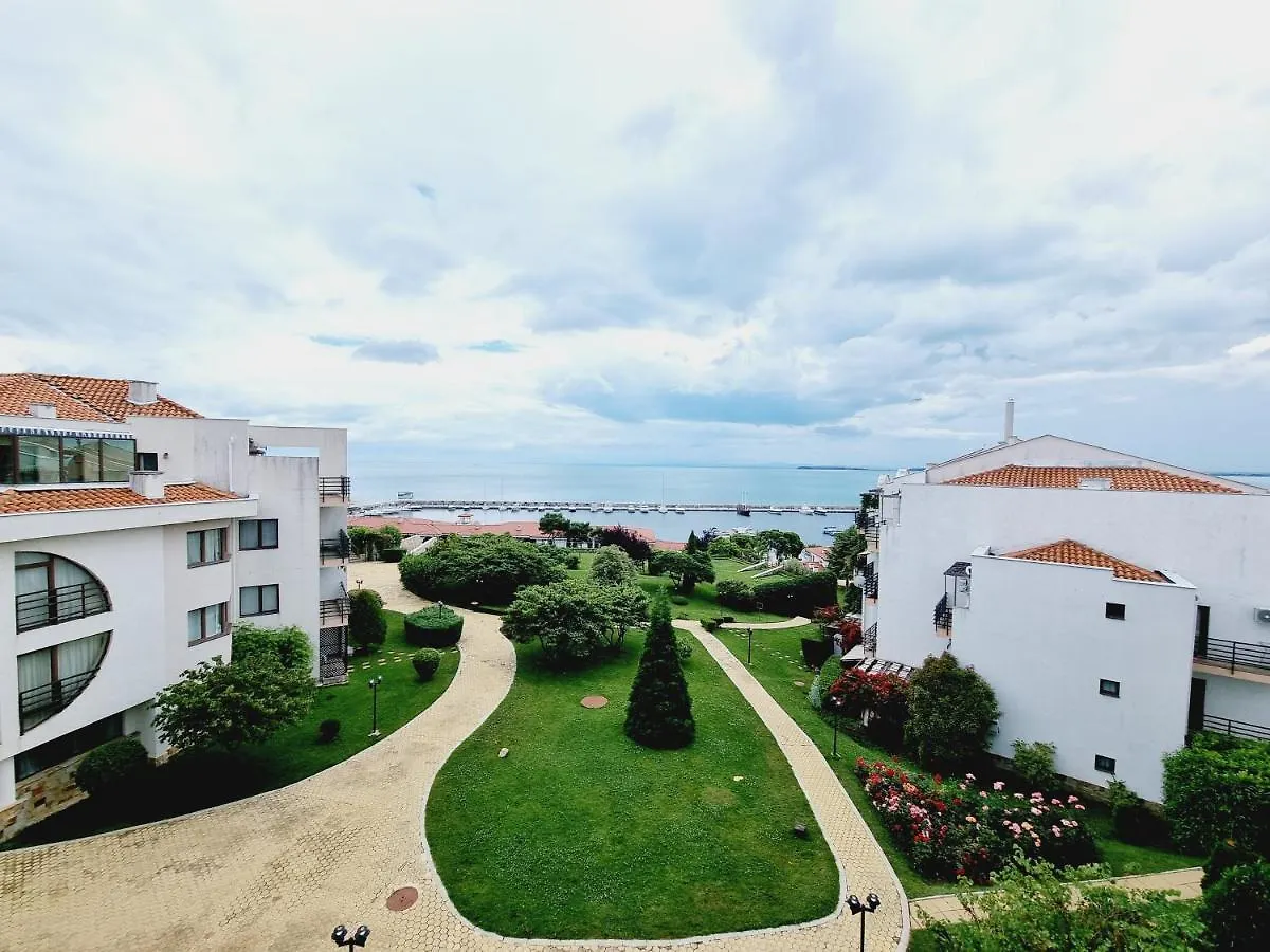 Diamond Apartments Sunny Beach 4*,